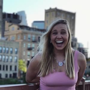 Meet your Posher, Kaleigh